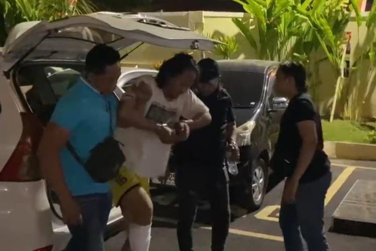 EKPM, pelaku penjambretan yang melukai korbannya dengannya clurit akhirnya diamankan si Polres Pasuruan Kota, Kamis (07/08/2025) 