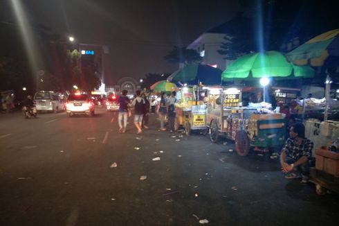 Sandiaga Ingin PKL Liar di Kota Tua Ditampung dengan Sistem 