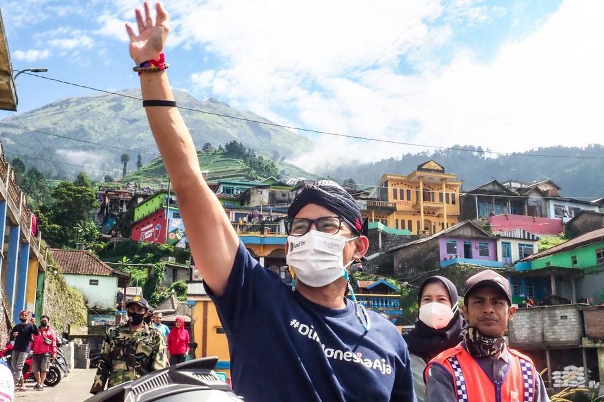 Sandiaga Uno saat mengunjungi Nepal van Java.