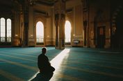 Bagaimana Hukum Shalat Sunnah Dua Rakaat Sebelum Shalat Jumat? Ini Penjelasan dan Dalilnya