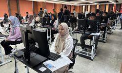 Curhat Siswa di UTBK 2025: Soal Literasi Bahasa Indonesia Lebih Susah