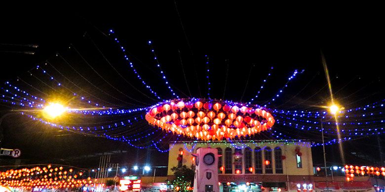 Lampion penyambutan Imlek di Pasar Gede Solo tahun 2016 silam.