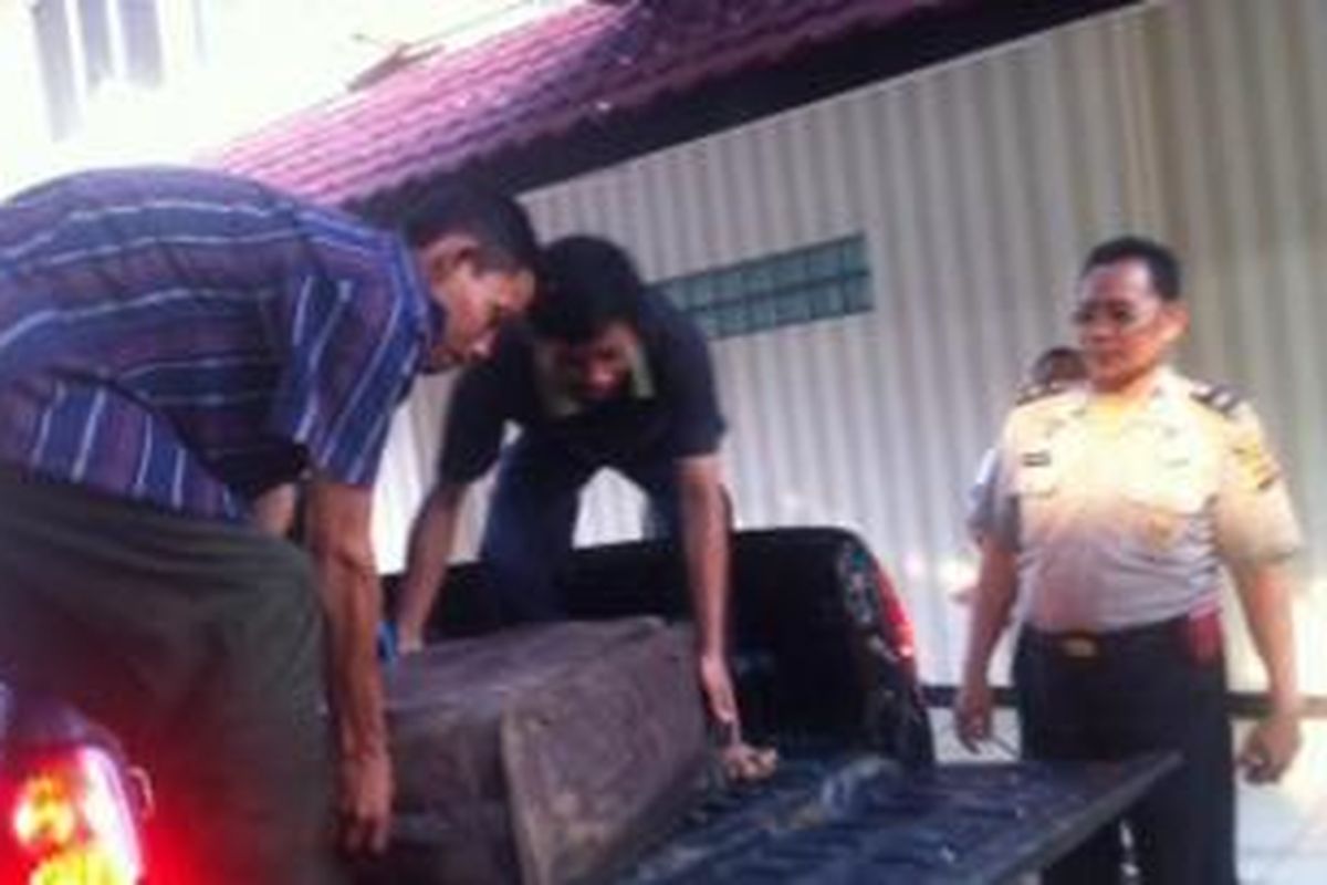 Polisi Cari Orang Asing Di Lokasi Penemuan Mayat Dalam Koper