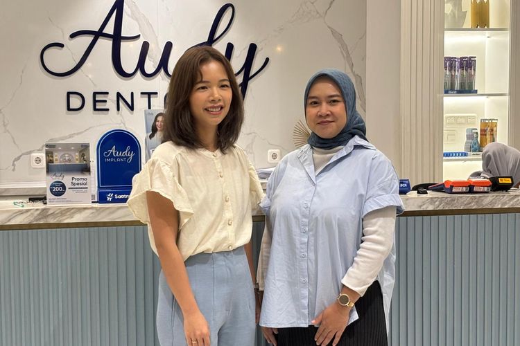 Dari kiri ke kanan CEO Audy Dental drg.Yulita Bong dan drg.Eka Sabaty Shofiyah Sp.KGA.