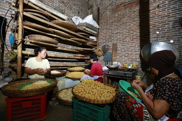  Holding UMi diakui memberikan manfaat bagi pelaku UMKM, seperti menurunkan suku bunga pinjaman sekaligus memperbaiki rantai pasok pelaku usaha mikro nasional.