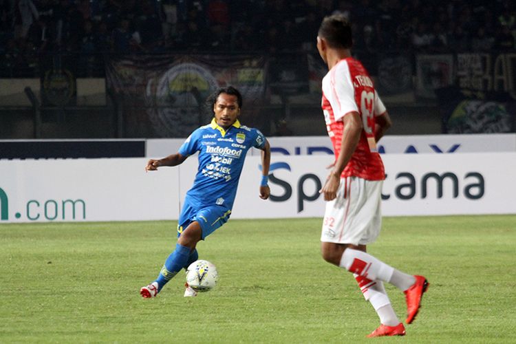 Gelandang Persib Bandung, Hariono. 