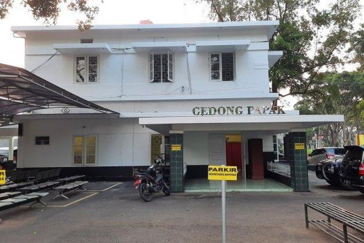 Bangunan cagar budaya Gedung Papak di Bekasi, Jawa Barat.