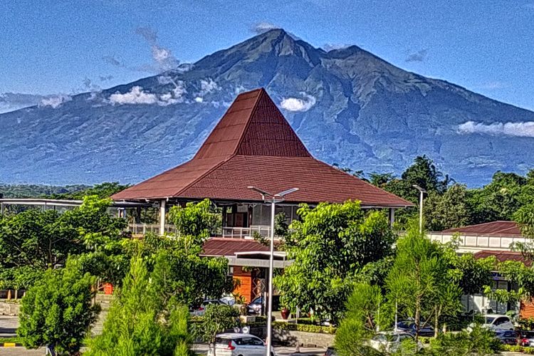 FBB diselenggarakan pada 11-19 Maret 2023. Pemilihan tanggal ini berkaitan dengan salah satu momentum besar Kabupaten Semarang, yaitu HUT ke 502 Kabupaten Semarang yang jatuh pada tanggal 15 Maret 2023.