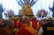 Jelang Waisak, Api Darma Disemayamkan di Candi Mendut oleh Umat Buddha
