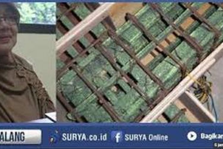 Dr Ir Baig Sri Umniati ST MT, dosen Universitas Negeri Malang, menunjukkan temuannya: angker bambu untuk menambah daya tahan beton.