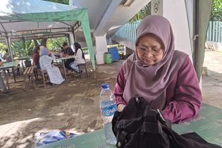 Orangtua Rela Cuti Kerja demi Antar Anak Ikut UTBK SNBT 2025