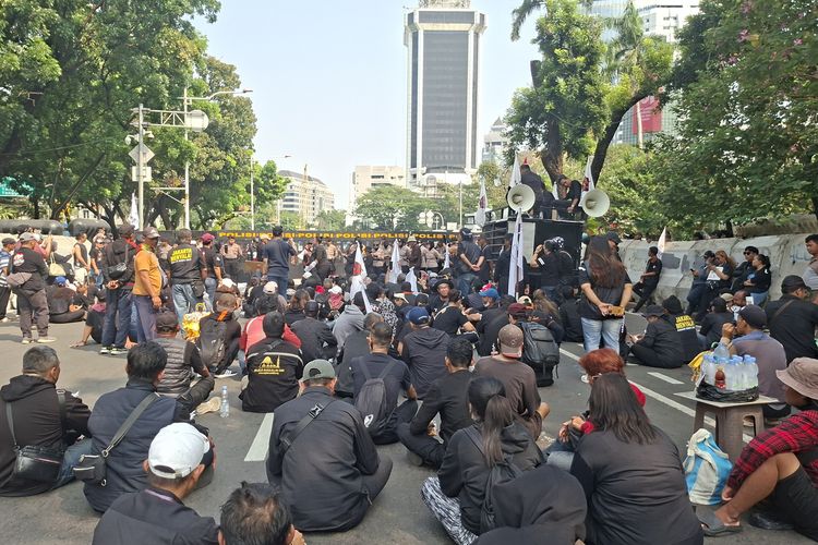 Warga Jakpus Menolak Digusur, 