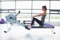 7 Alat Gym yang Bisa Dicoba untuk Pemula Perempuan