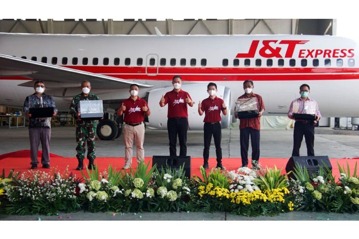  Acara peluncuran air freighter J&T Express 