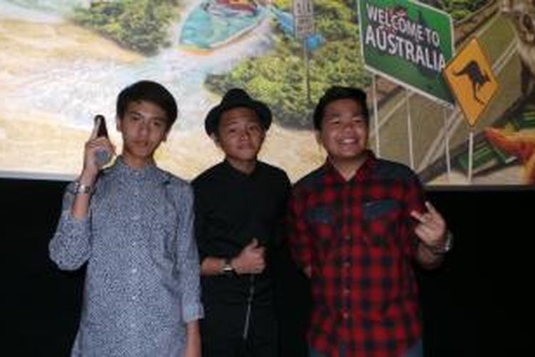 Boyband remaja, CJR hadir dalam jumpa pers pemutaran perdana trailler film CJR The Movie: Lawan Rasa Takutmu, di XXI Ciputra Artpreneur, Jakarta Selatan, Jakarta Selatan, Jumat (12/12/2014) malam.