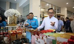Wamendagri Bima Arya Apresiasi Kemajuan dan Inklusivitas Mal Pelayanan Publik Kota Surabaya