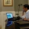 Timnas Menang, Laptop Jokowi Malah Ramai Dibicarakan 
