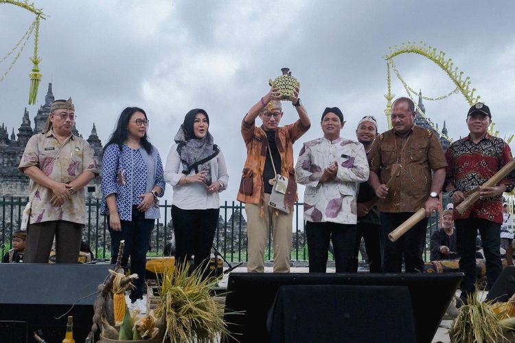 Menparekraf Sandiaga Uno Saat Meluncurkan ADWI 2024 di Klaten, Jawa Tengah.