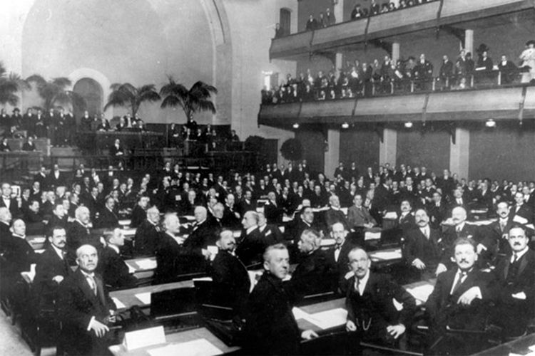 Sesi pertama dari Sidang Umum PBB pada 10 Januari 1946 di Central Hall, London, Inggris.