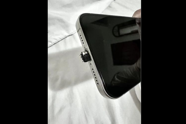 iPhone 15 Pro Max terbakar setelah diisi ulang pakai kabel USB-C murah
