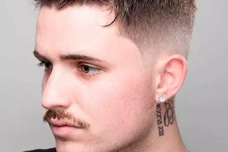 Military fade with brush up top