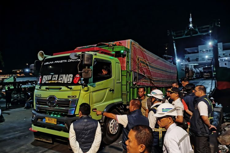 Pelabuhan Ketapang Masih Macet, ASDP Ubah Pola Operasi Kapal di 2 Dermaga