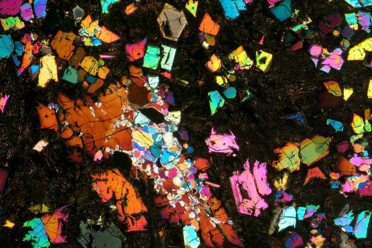 Meteorit dari Gurun Sahara Ini Menyimpan Bukti Planet yang Sudah Lenyap Miliaran Tahun