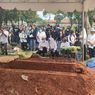 Keluarga hingga Kerabat Hadiri Pemakaman Angela di TPU Kampung Kandang
