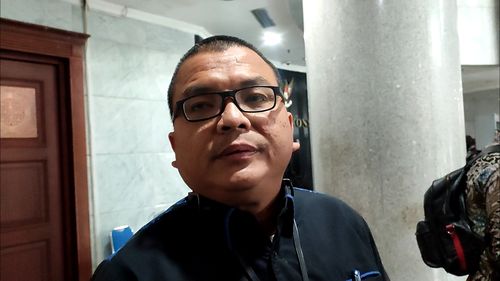 Kelakar Hakim MK ke Denny Indrayana: Kayaknya Borongannya Banyak Nih?