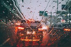 Peringatan Dini BMKG, Hujan Deras Disertai Angin Kencang di Kota Tangerang Sore Ini