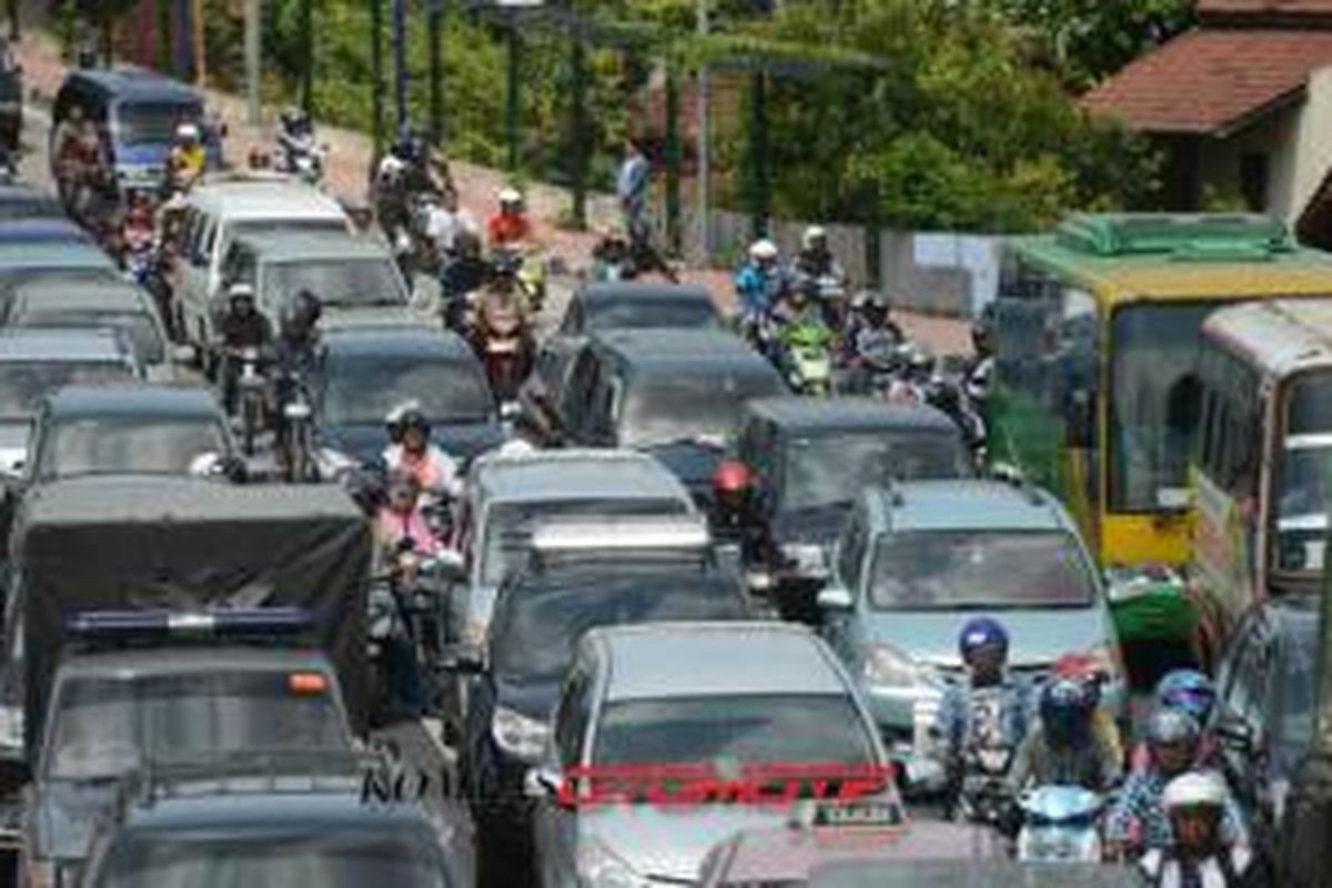 Kepadatan menjelang libur tahun baru di Yogyakarta