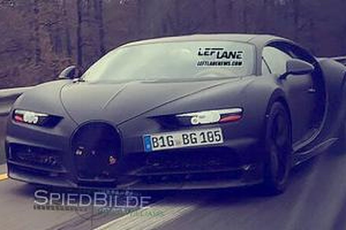 Versi produksi Bugatti Chiron tertangkap kamera.