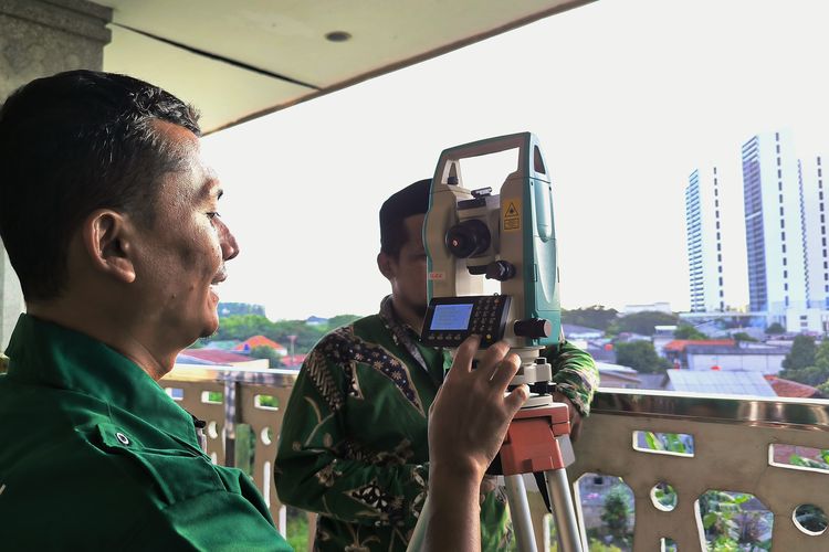 Hilal Tak Terlihat di Masjid Raya KH Hasyim Asy’ari Jakbar, Tertutup Awan Tebal