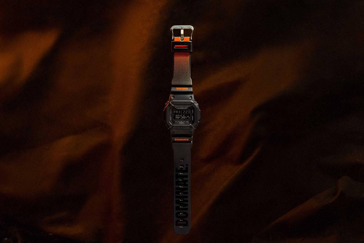 Casio -produsen G-Shock, menggandeng salah satu merek streetwear Indonesia, Dominate untuk membuat 100 jam tangan Dw-5600P