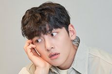 Heboh Aktor Korea Selatan, Ji Chang Wook Jalan Santai Hanya Pakai Singlet di MBloc Jakarta