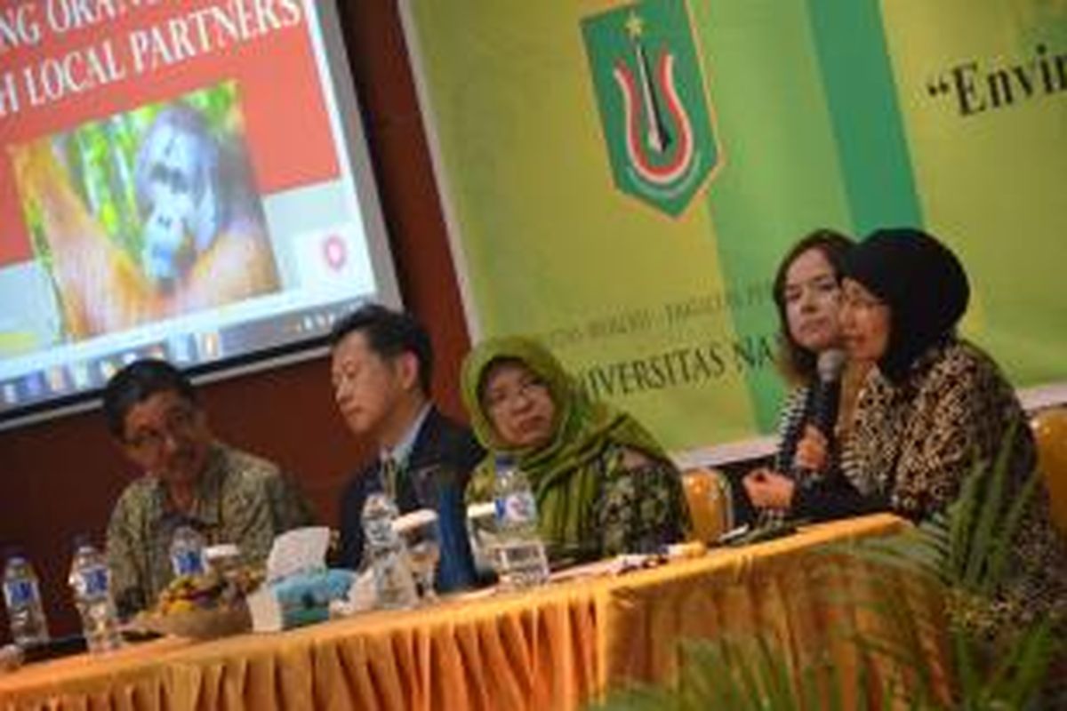 Dr. Tatang Mitra Setia, dosen Fakultas Biologi Universitas Nasional, dalam seminar “The 1st International Seminar 'Environmental and Food Safety for Human Welfare' di Kampus Unas, Rabu (26/8/2015), mengatakan saat ini banyak beredar makanan tidak sehat dikarenakan pola bertani yang semakin jauh dari metode kembali ke alam atau pertanian organik akibat masalah lingkungan. 