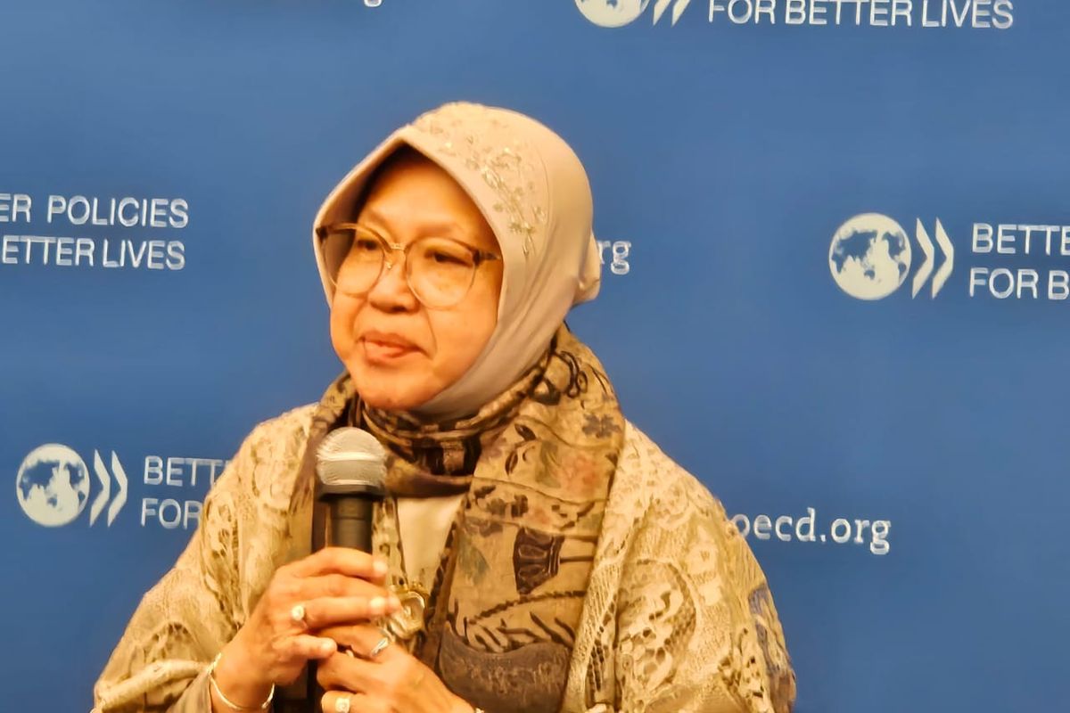 Menteri Sosial Risma saat menghadiri diskusi yang digelar Forum Infrastruktur Organisation for Economic Cooperation and Development (OECD) di Paris, Perancis, Rabu (10/4/2024) waktu Perancis, 