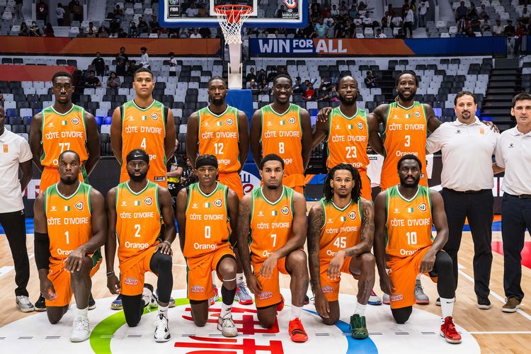 Skuad Pantai Gading saat bertanding di FIBA World Cup 2023 Indonesia pada Senin (28/8/2023).