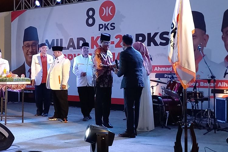 Anies Baswedan saat datang ke lokasi acara Milad ke 21 PKS, di Kota Yogyakarta, Kamis (18/5/2023)