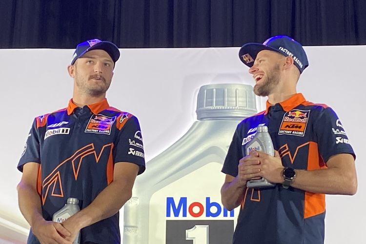 Jack Miller dan Brad Binder, Pebalap MotoGP dari Tim Red Bull KTM Factory Racing, mengaku tahan cuaca panas 