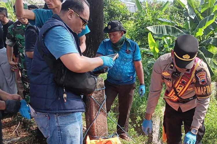 Mayat Perempuan Tanpa Identitas Ditemukan di Selokan Weleri Kendal, Jenazah Diotopsi