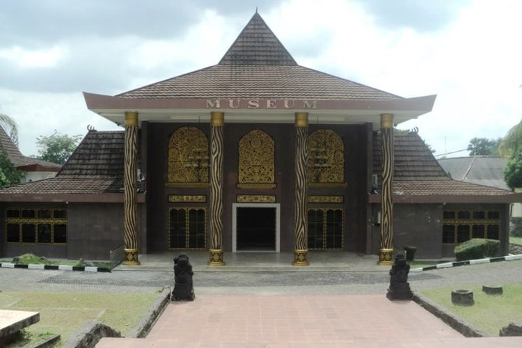 Tempat Wisata Kambang Iwak