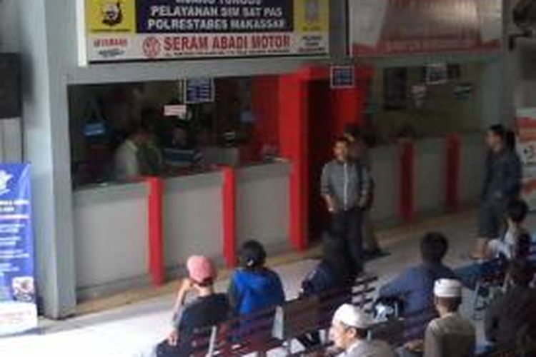 Ruang pelayanan pembuatan Surat Izin Mengemudi (SIM) di Markas Polrestabes Makassar.