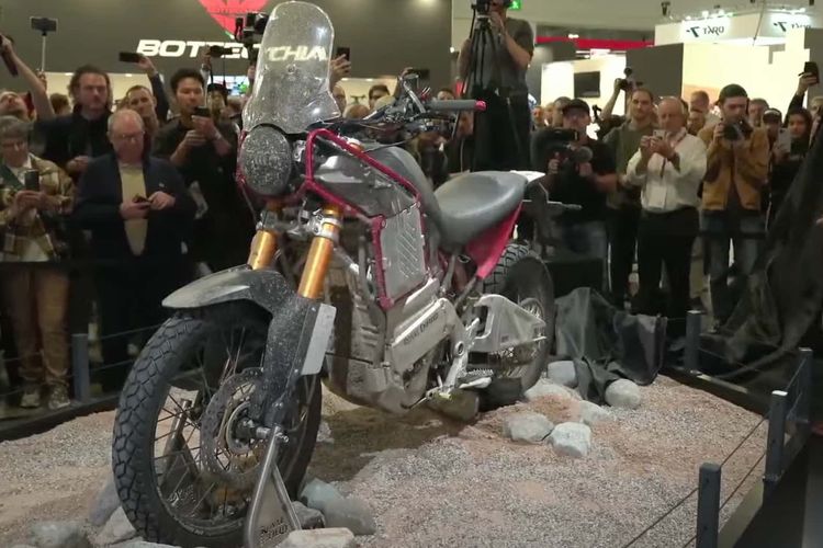 Royal Enfield perkenalkan Electric Himalayan Test Bed di Eicma 2023