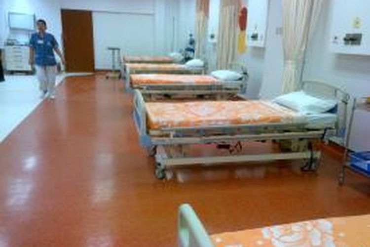 Pun Hlaing Siloam Hospital (PHSH) meski berlokasi di sebuah kompleks permukiman mewah di kota Myanmar namun tetap menawarkan layanan kesehatan murah dan berkualitas bagi warga kurang mampu.