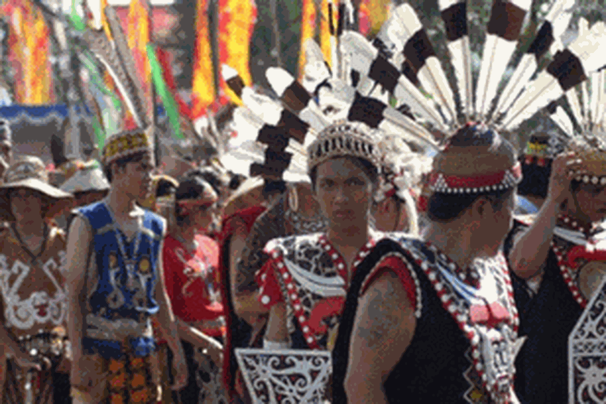Suku Dayak.