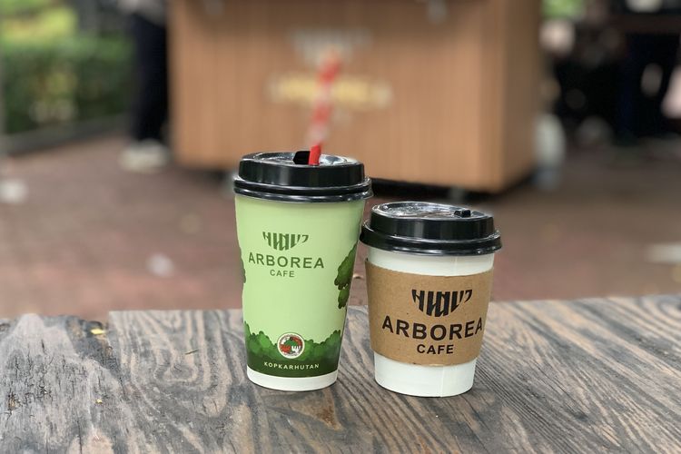 Minuman kopi americano di Booth Arborea Cafe Jakarta, Senin (9/8/2025).