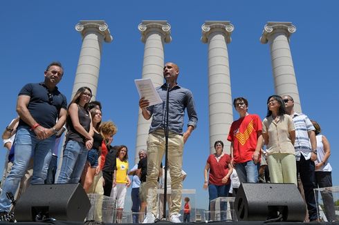 Pep Guardiola Ajak Dunia Internasional Dukung Referendum Catalonia