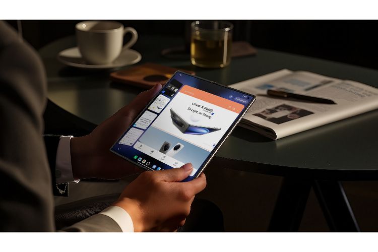 vivo X Fold5 dibekali SmartFold AI dengan fitur AI Captions, DocMaster, Origin Workbench, Snap Text, dan AI Notes Assist untuk produktivitas lebih cerdas 