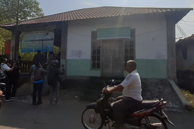 Kantor Khilafatul Muslimin Wilayah Jawa Tengah di Dusun Gading Sawahan, Desa Belangwetan, Kecamatan Klaten Utara, Kabupaten Klaten, Jawa Tengah, Jumat (10/6/2022). Kantor itu sudah dihentikan aktivitasnya diduga ajarannya bertentangan dengan Pancasila.